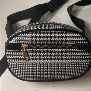 Forever 21 black and white plaid pattern crossbody